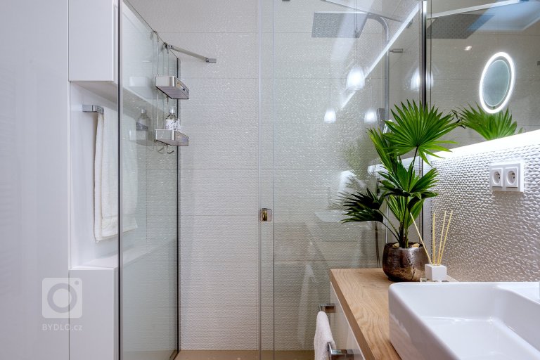 add picture to album