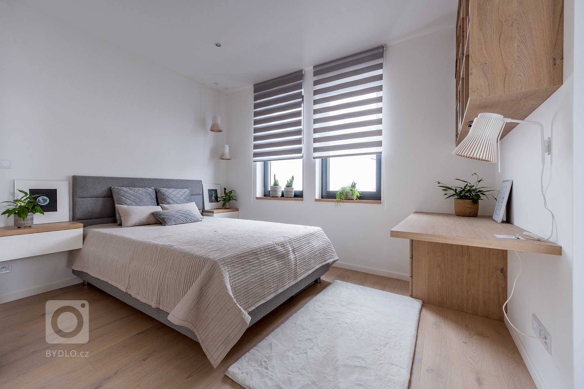 Jedinenčá realizace celého bytu v samotném centru Zlín. Cílem bylo sladit veškére materiály v jedno a nenechat se ovlivnit, tím že to nejde.&nbsp;
