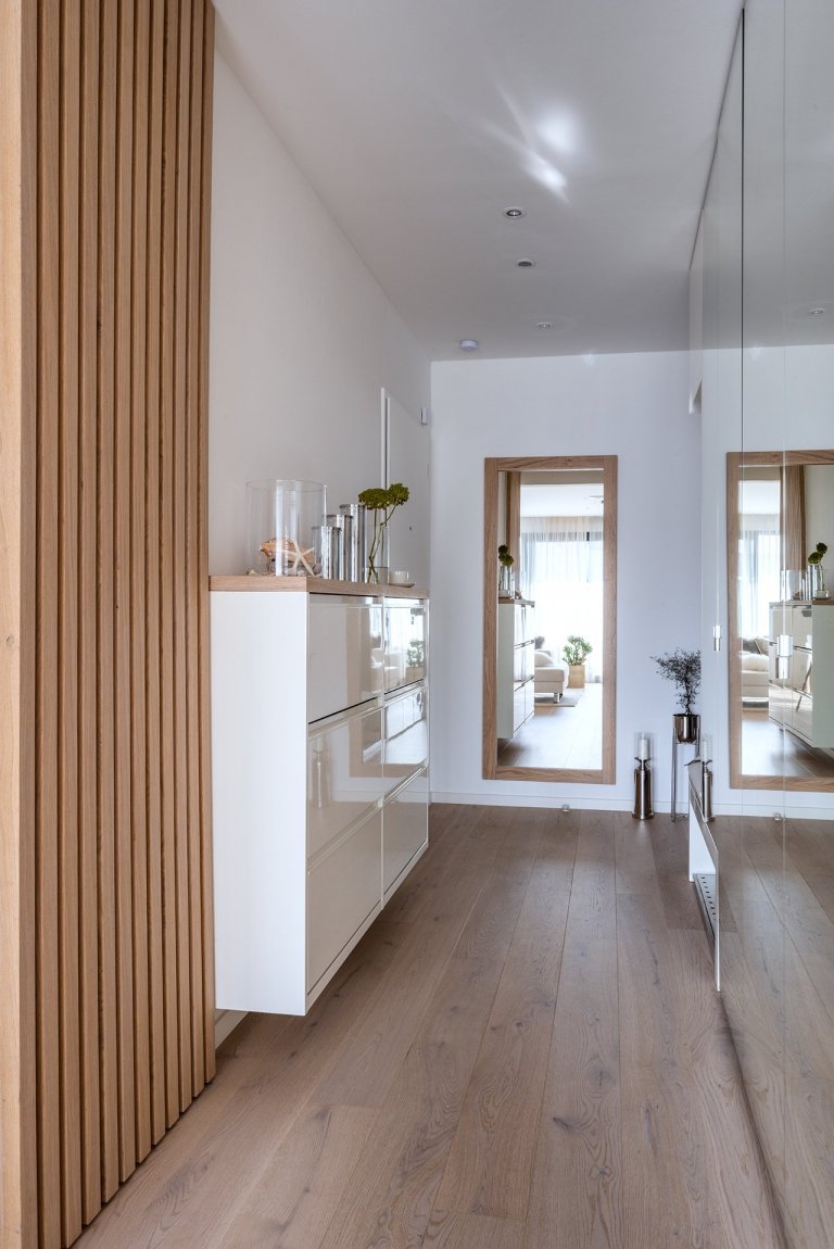 Jedinenčá realizace celého bytu v samotném centru Zlín. Cílem bylo sladit veškére materiály v jedno a nenechat se ovlivnit, tím že to nejde.&nbsp;
