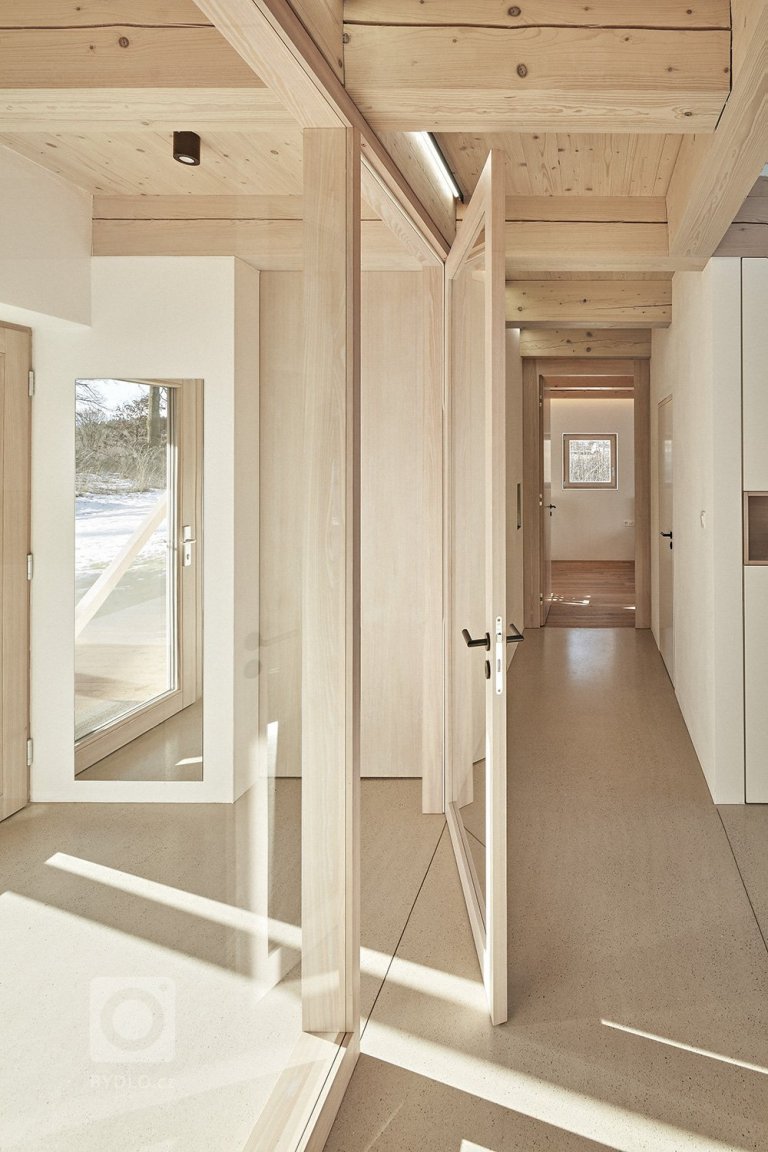 add picture to album