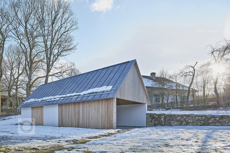 add picture to album