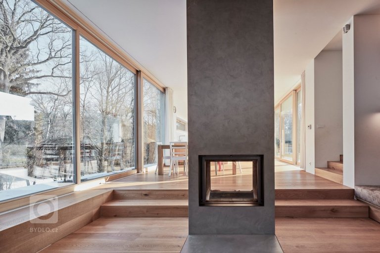 add picture to album