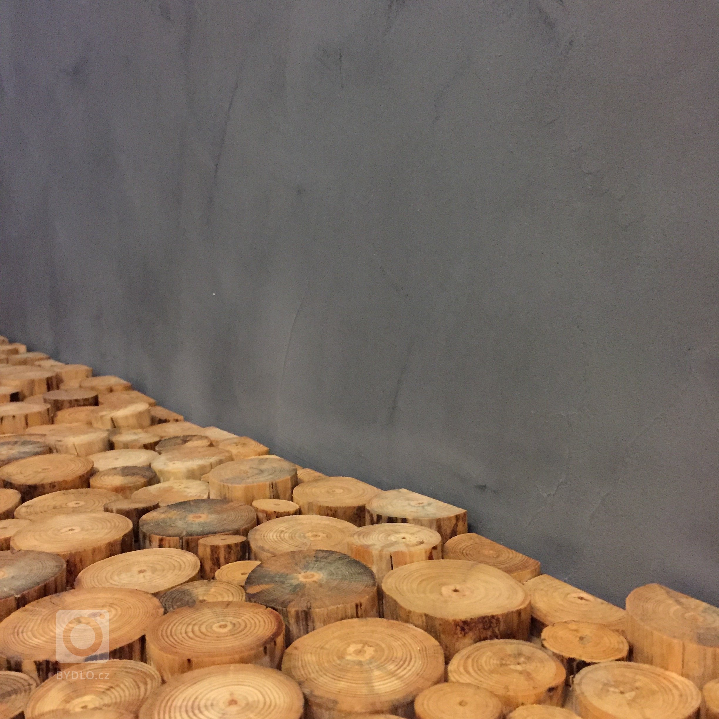 Moderní nadčasový interiér

&nbsp;

-Akce: Rodinný dům

-Realizace betonových povrchů a podlahové krytiny: MALDECOR, s.r.o.

-Použité materiály:…