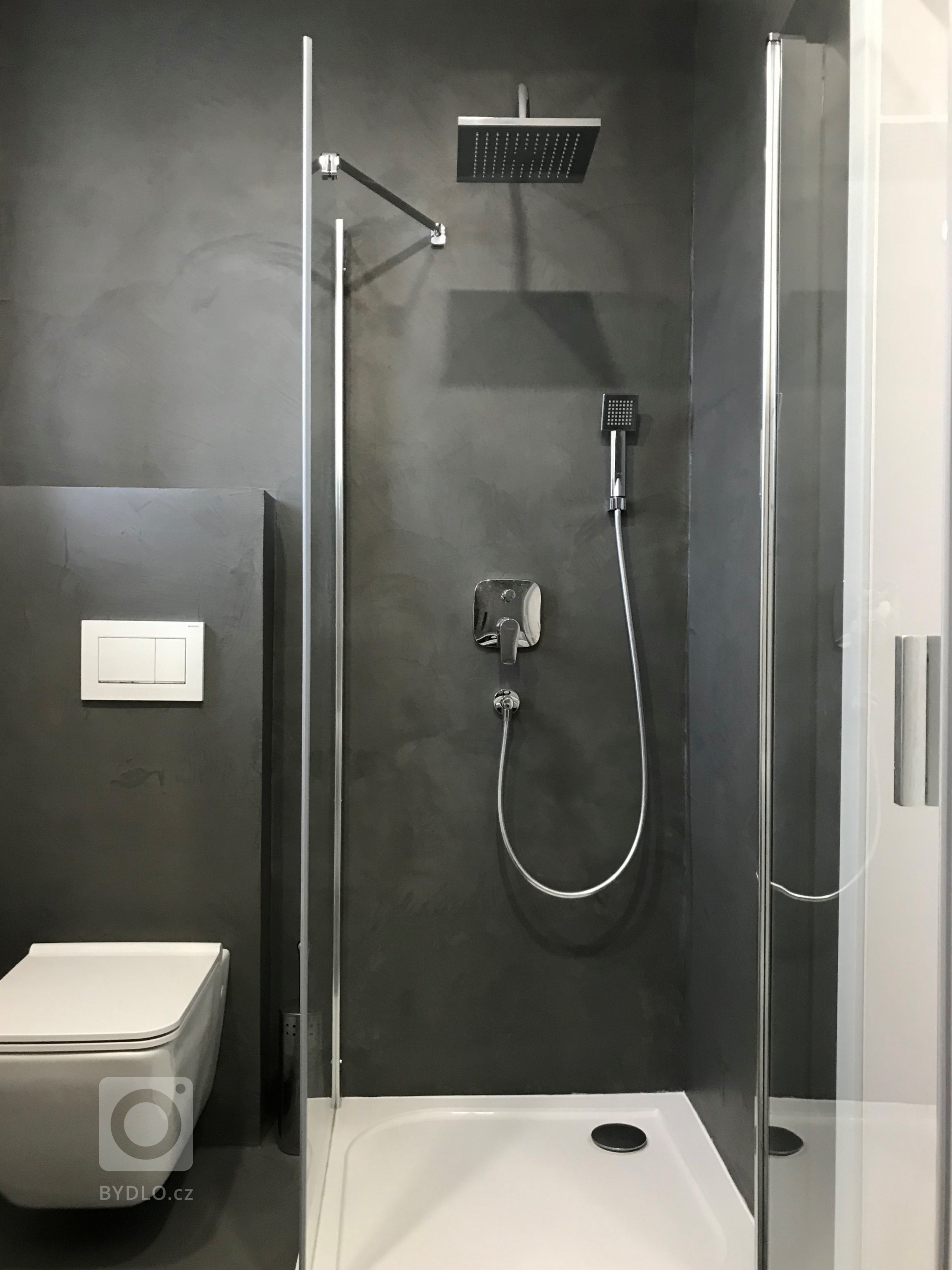 Interiér pro mladý pár v kombinaci dřevo - beton

&nbsp;

-Akce: Rodinný dům Liberec

-Realizace betonových povrchů, vinylové krytiny, dveří, schodiště a…