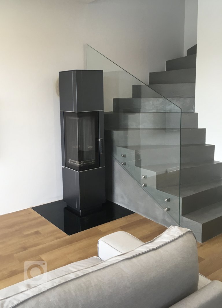 add picture to album