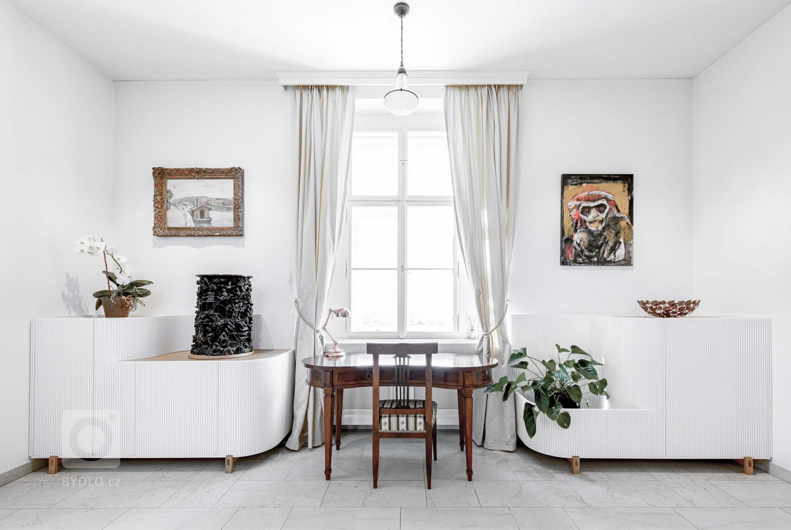 Vila Troja - EN&nbsp;

The historical family house is located on the hill of the residential area of Troja in Prague. The house is naturally integrated with…