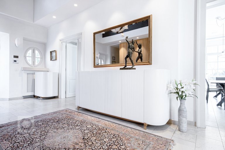 add picture to album