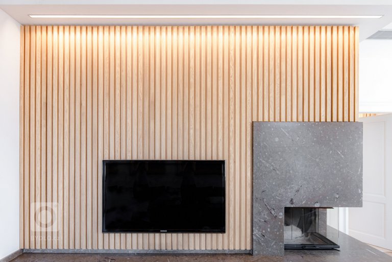 add picture to album