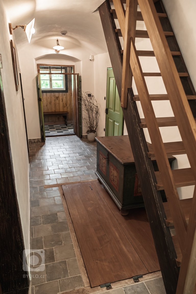 add picture to album