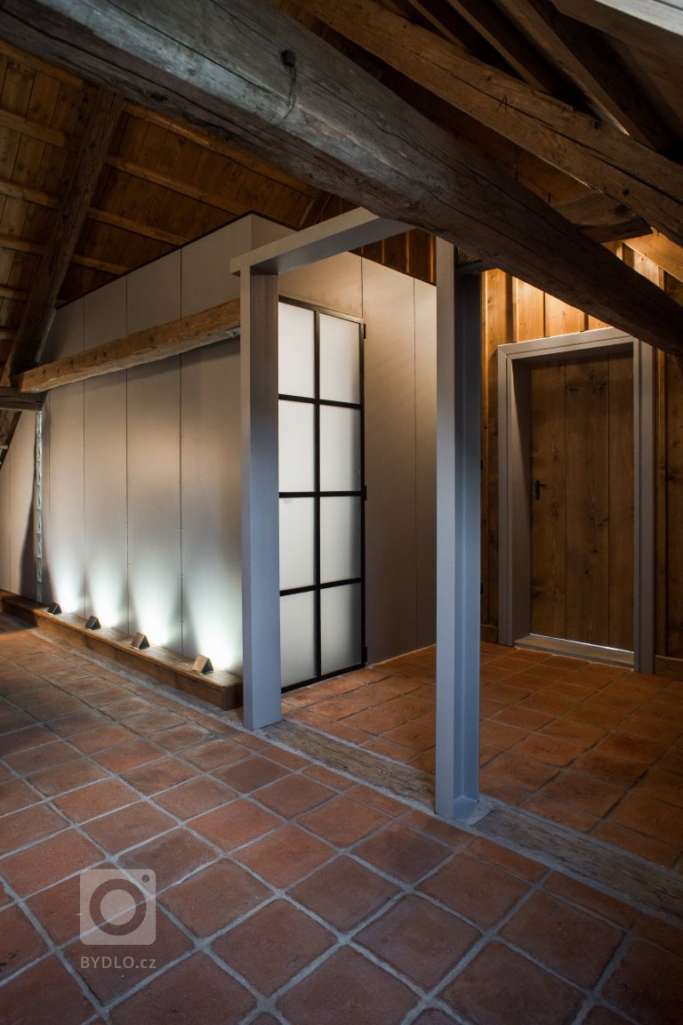 add picture to album