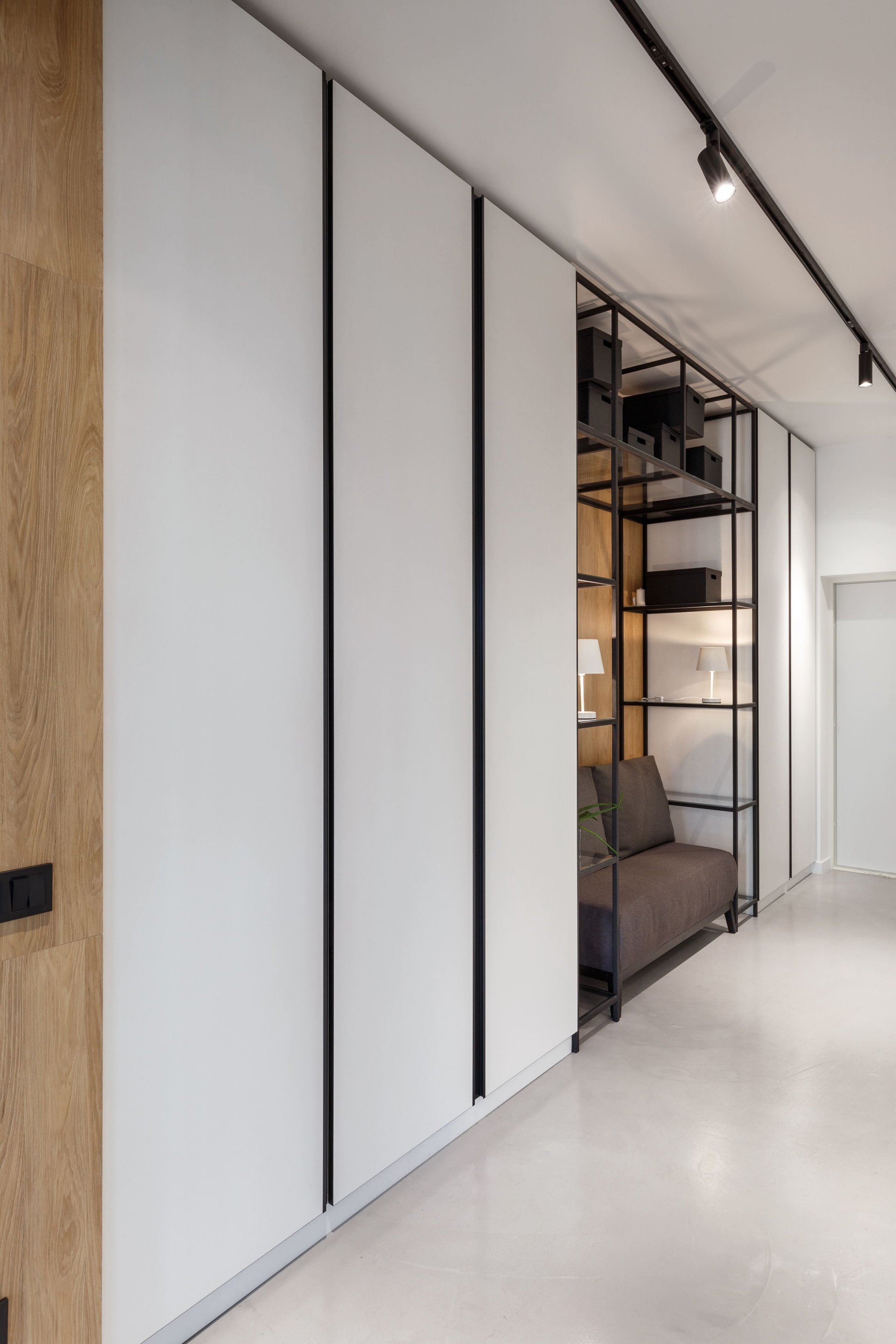 Beton a dřevo v interiéru jdou skvěle dohromady