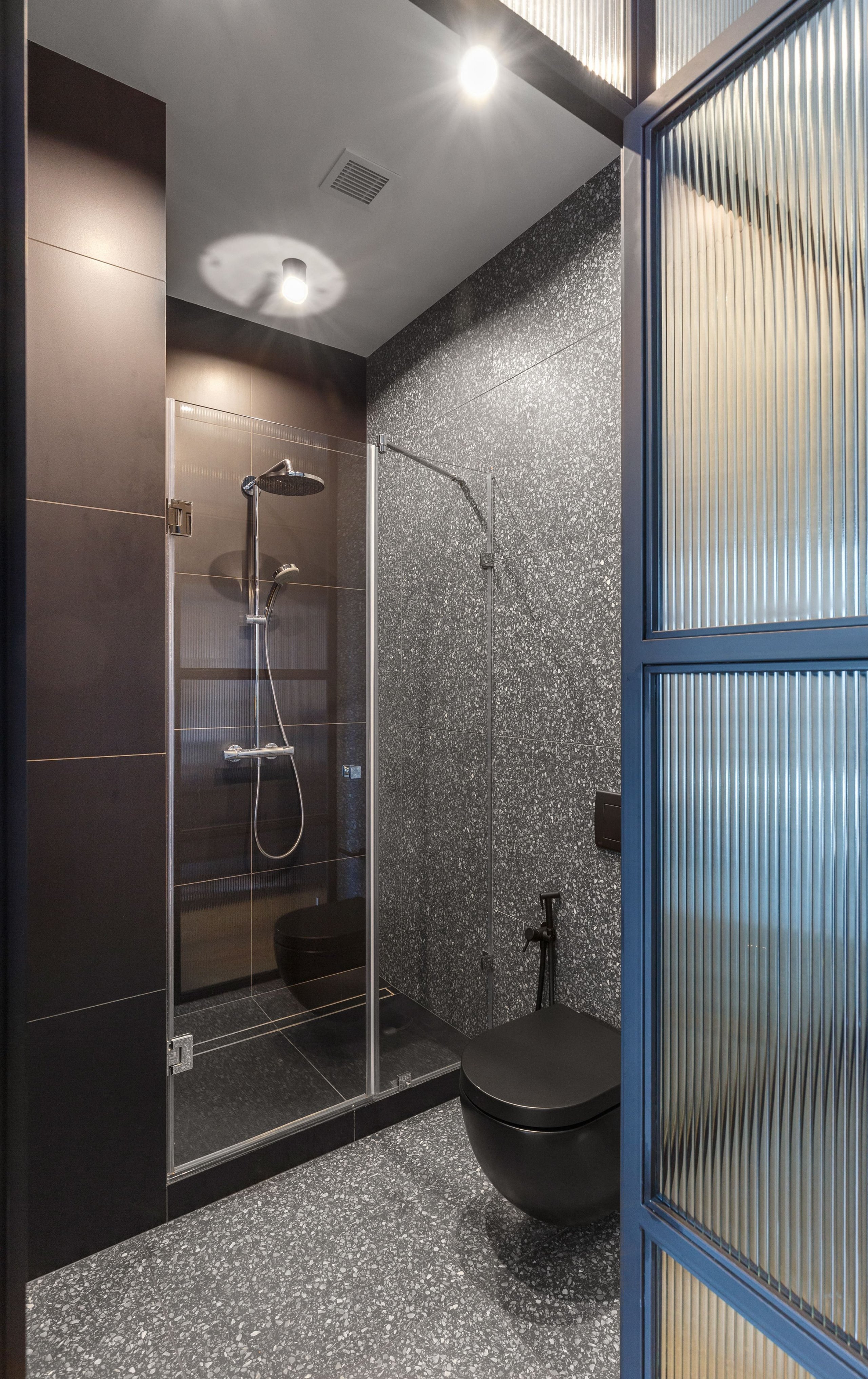 Beton a dřevo v interiéru jdou skvěle dohromady