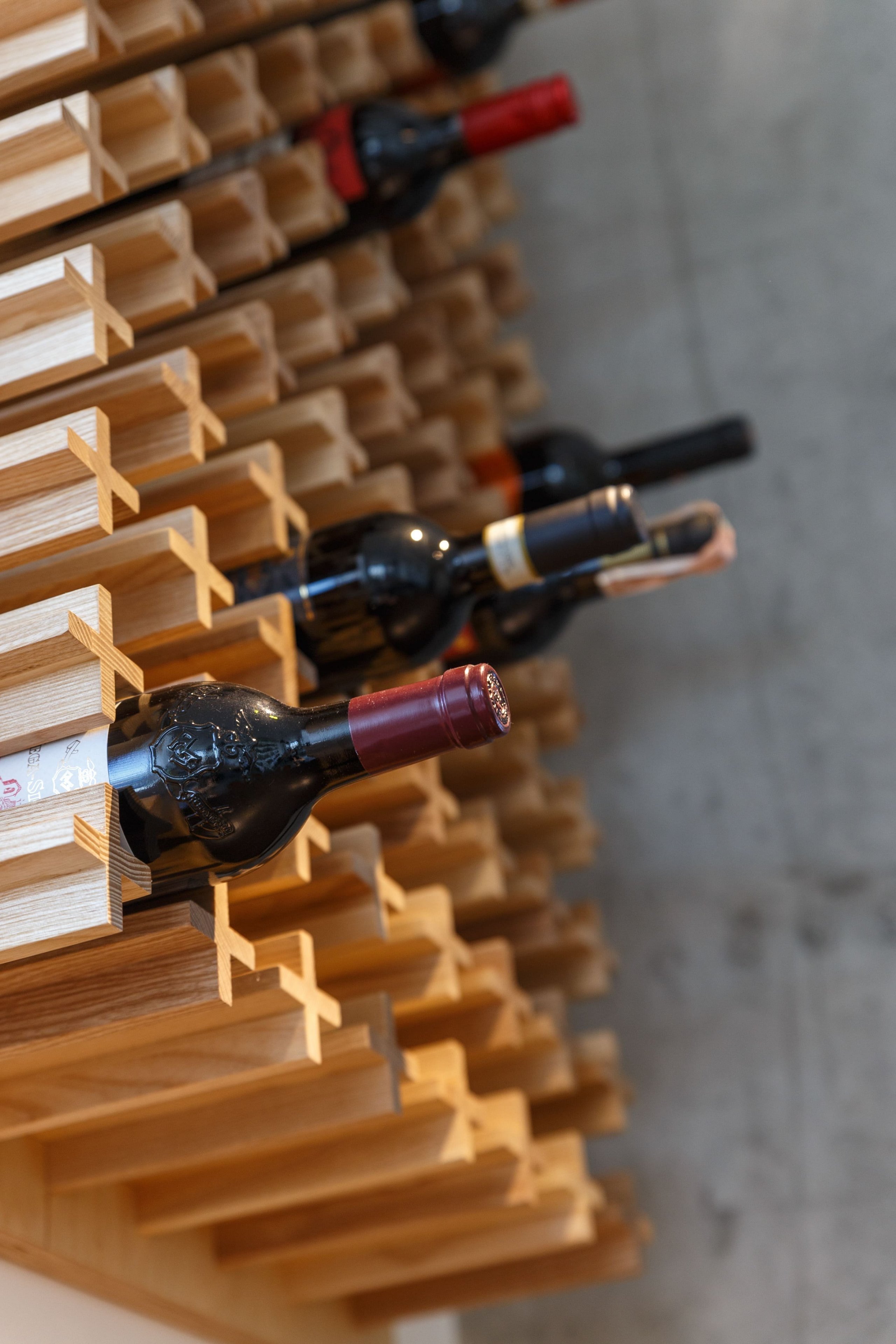 Beton a dřevo v interiéru jdou skvěle dohromady