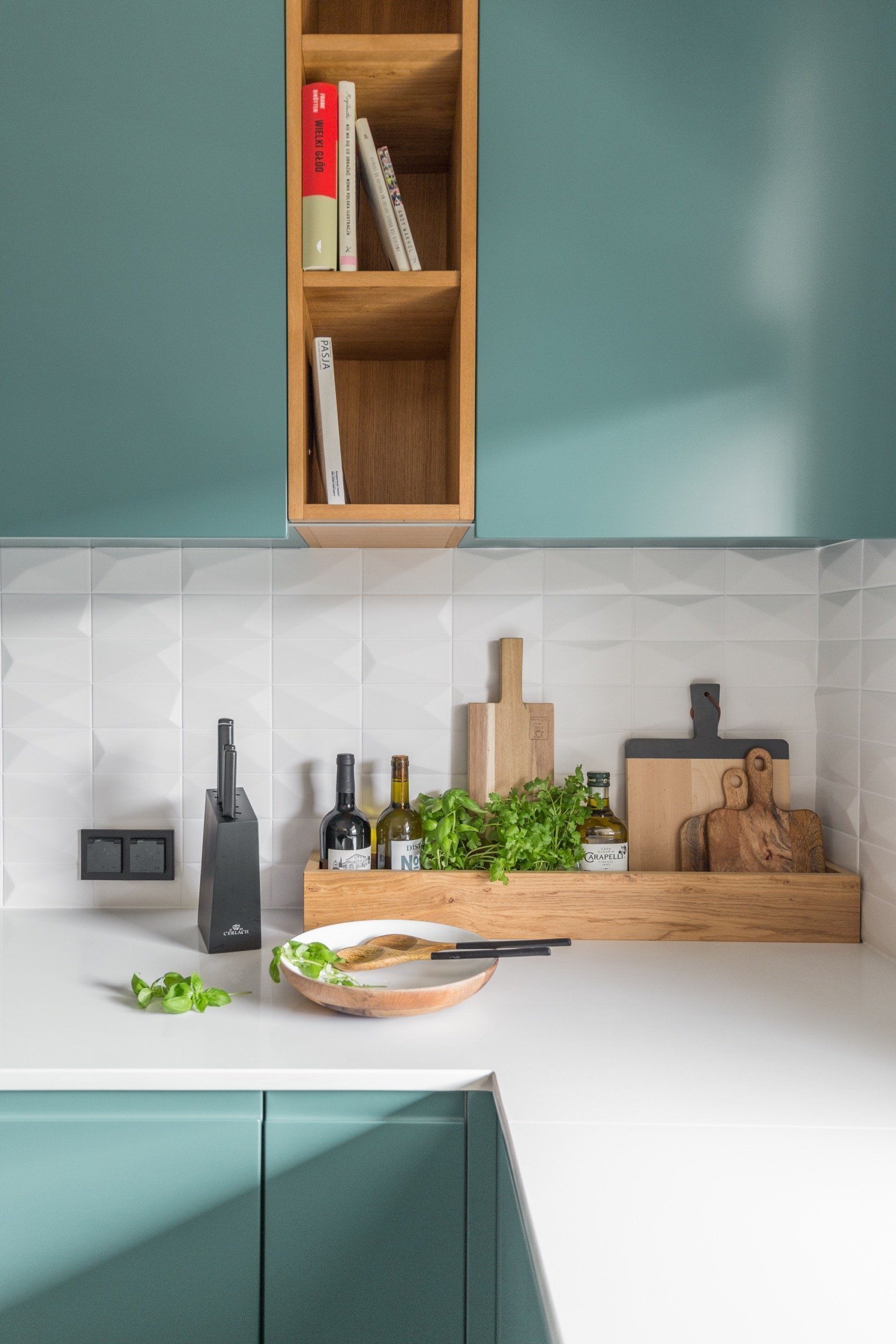 Moderní bydlení v tyrkysových odstínech