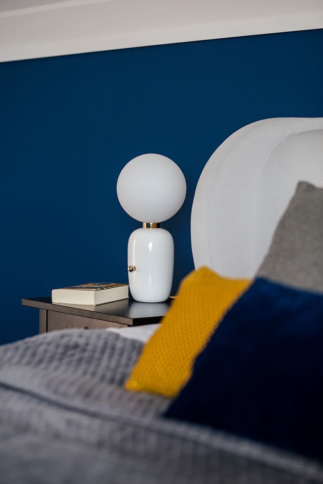 Dům plný rozmanitých textur a nonšalantní hry s geometrií