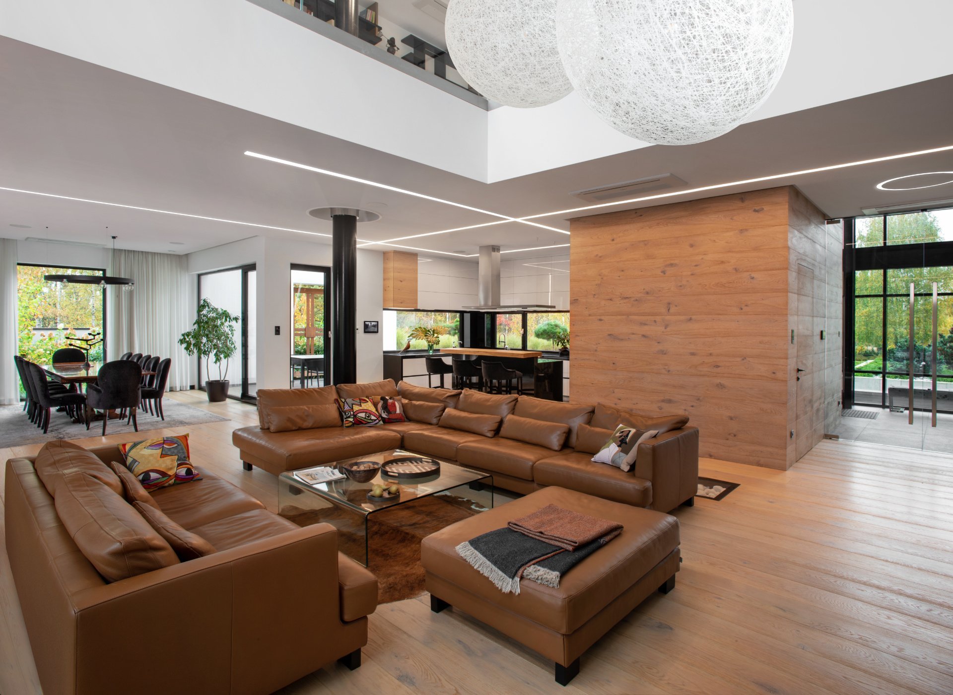 Dům rozdělený betonovou zdí