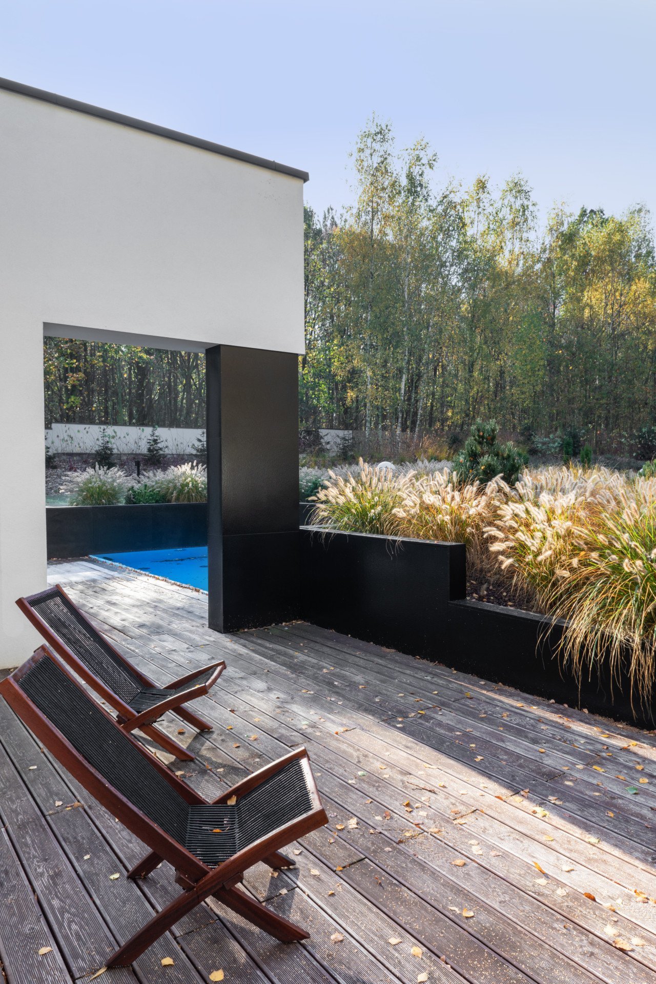 Dům rozdělený betonovou zdí