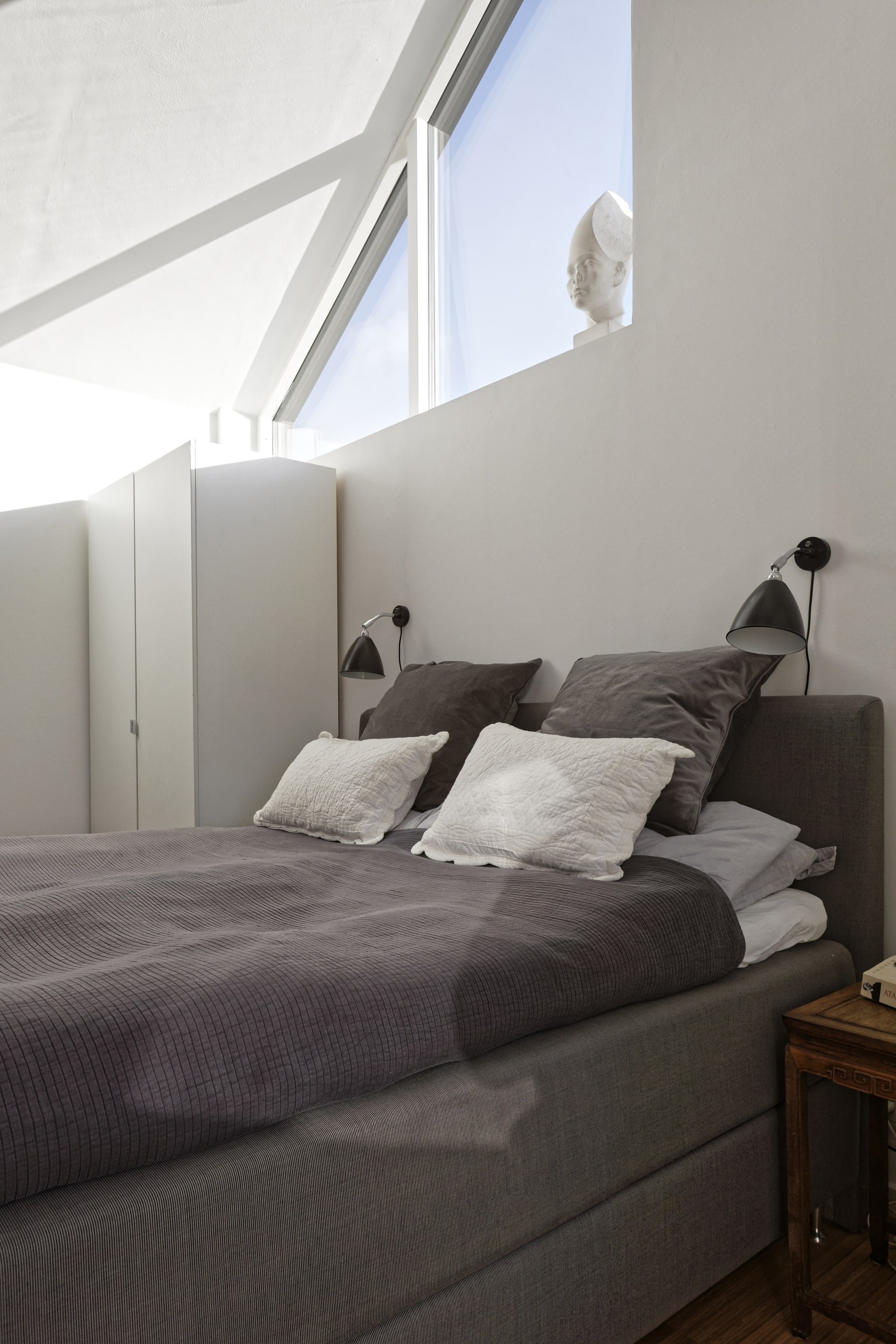 Dům s fasádou z cihlových šindelů