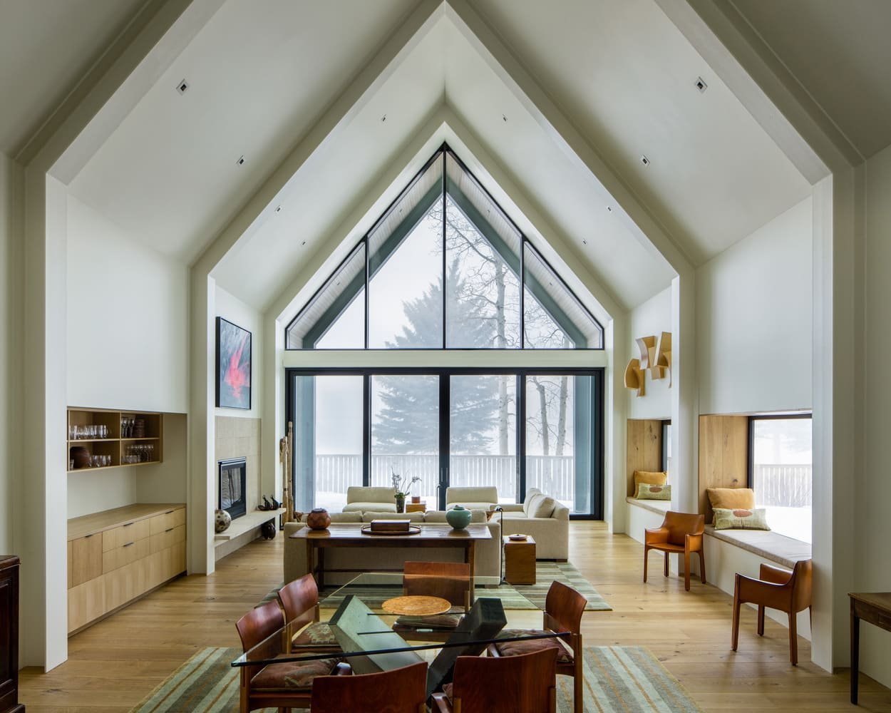 Dům ve tvaru písmene V pro pár v důchodu