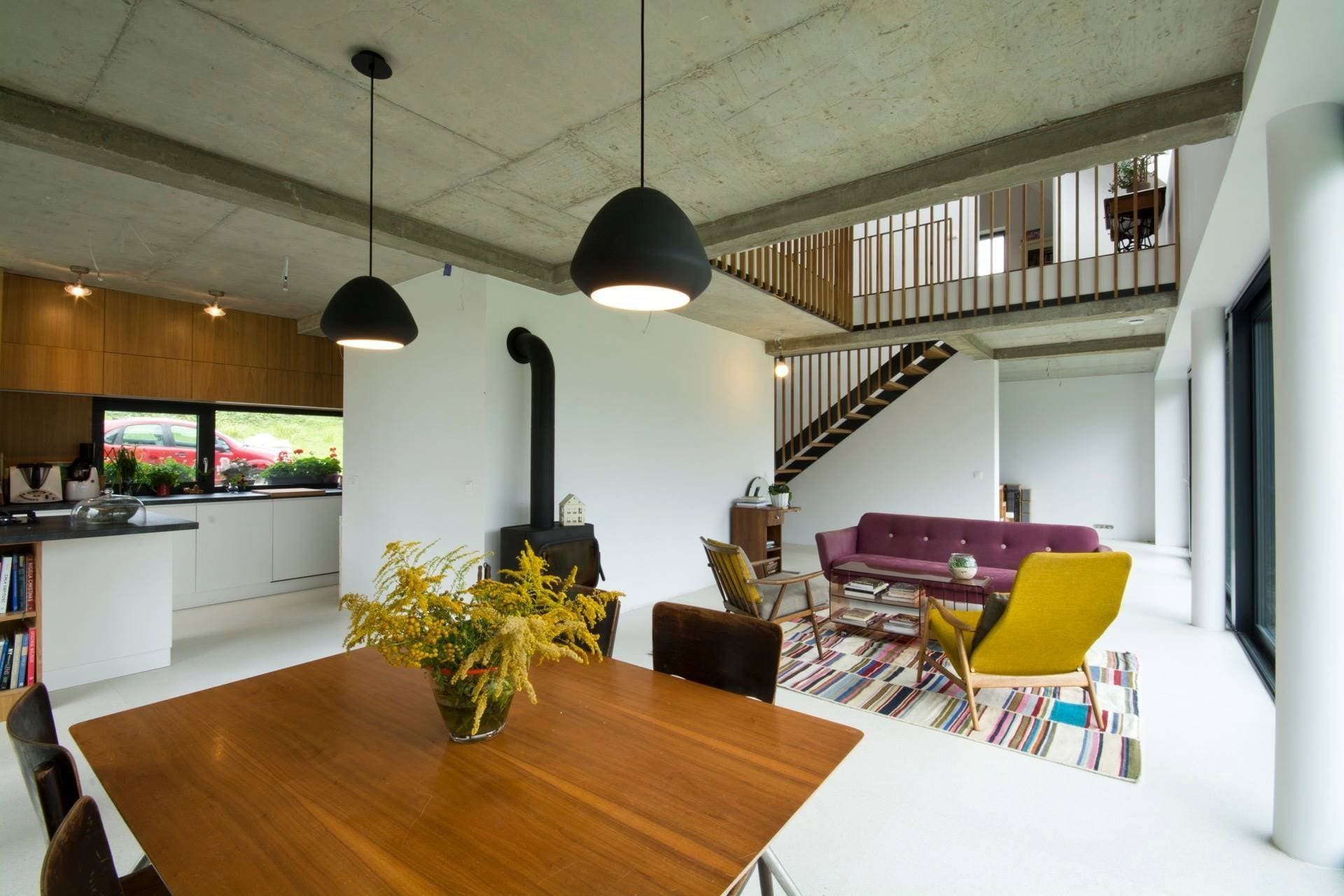 Jedinečný dům s fasádou z recyklovaného dřeva