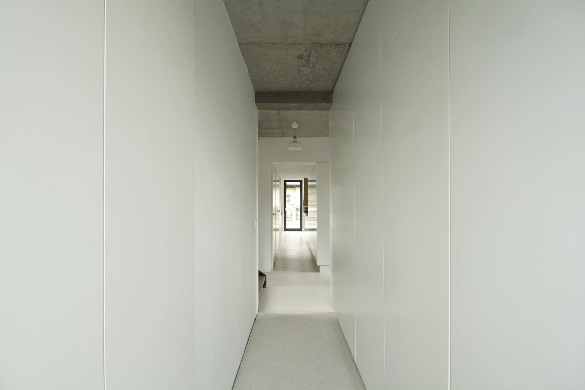 Jedinečný dům s fasádou z recyklovaného dřeva