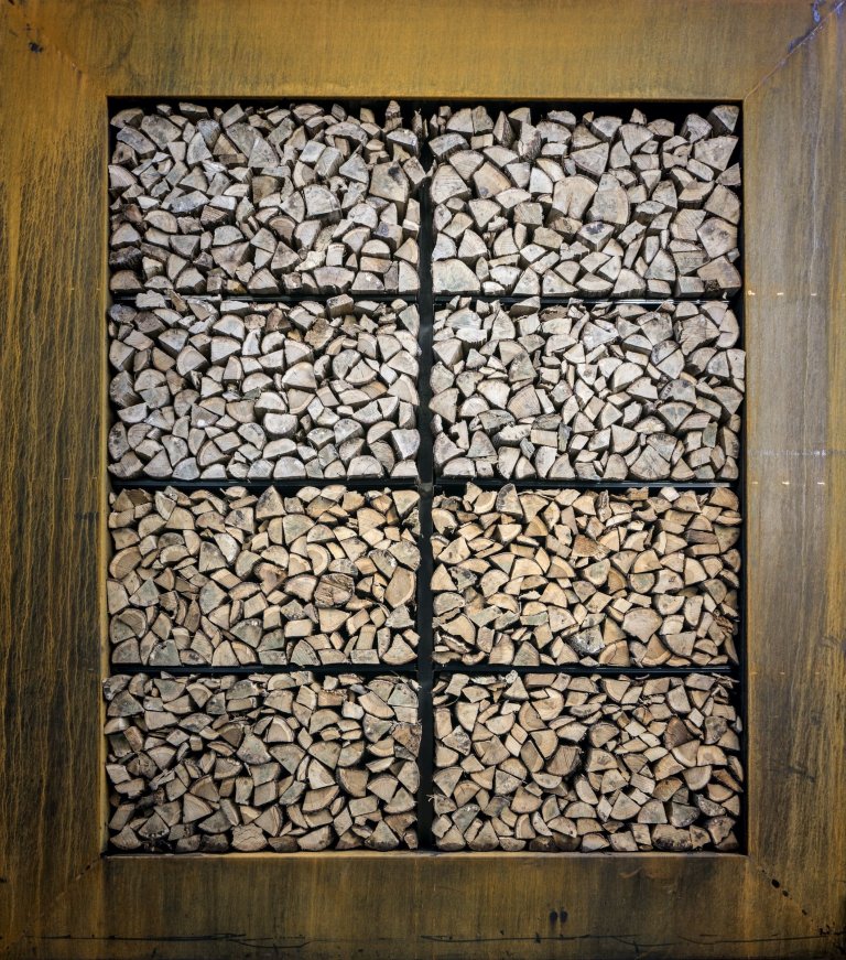 Moderní dům s doškovou střechou