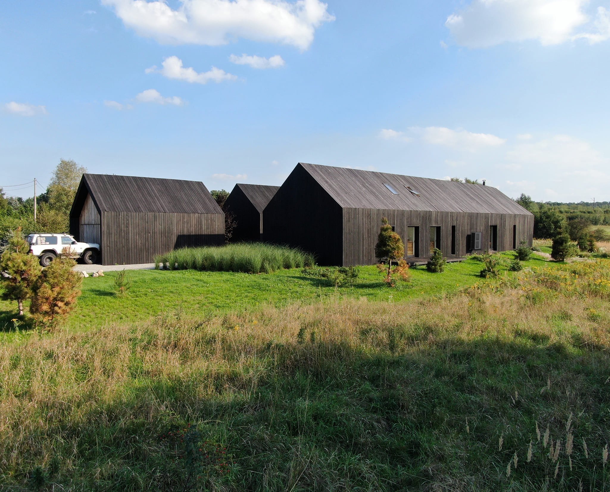 Moderní stodola na venkově