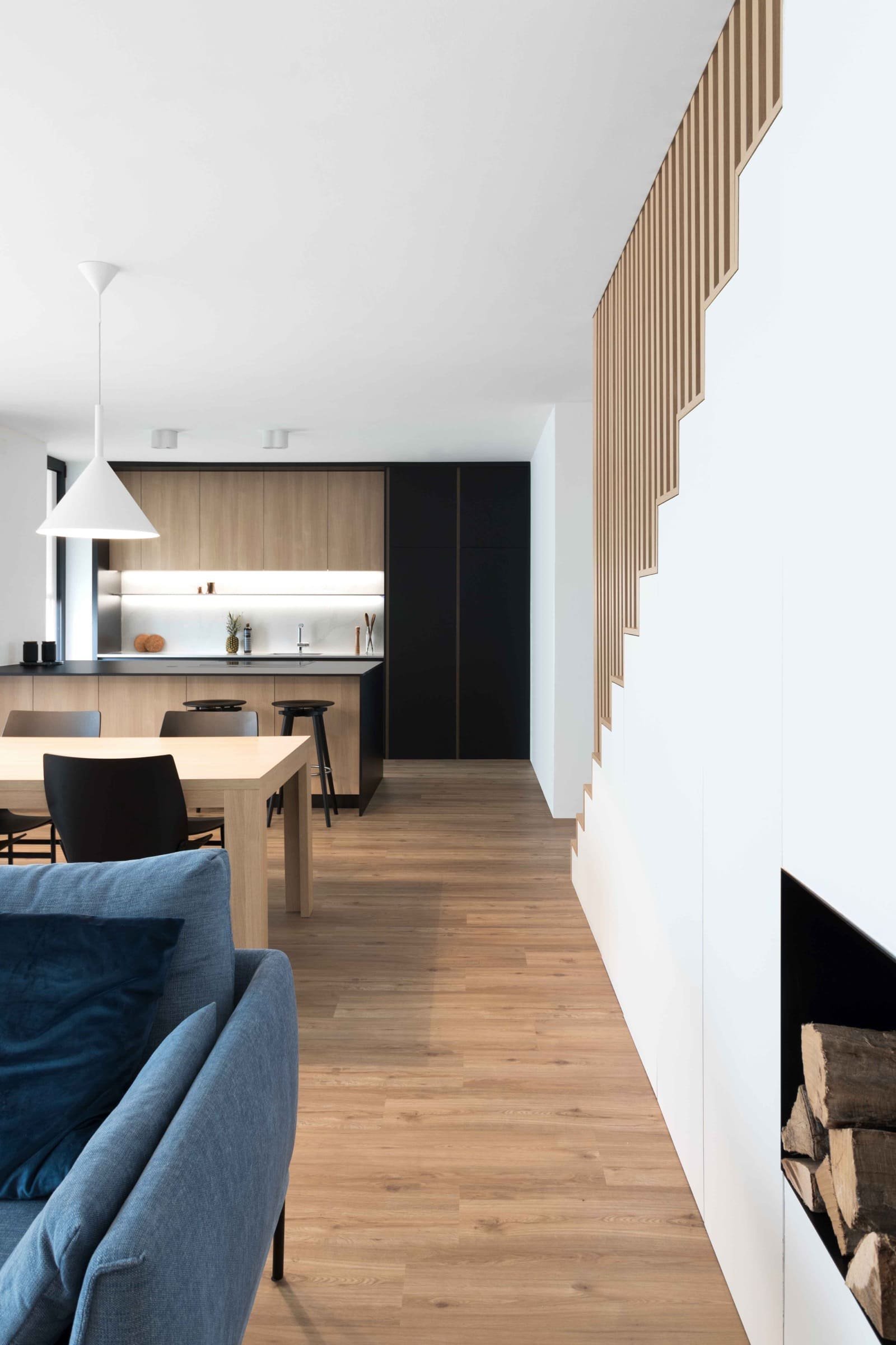 Nadčasový minimalistický interiér