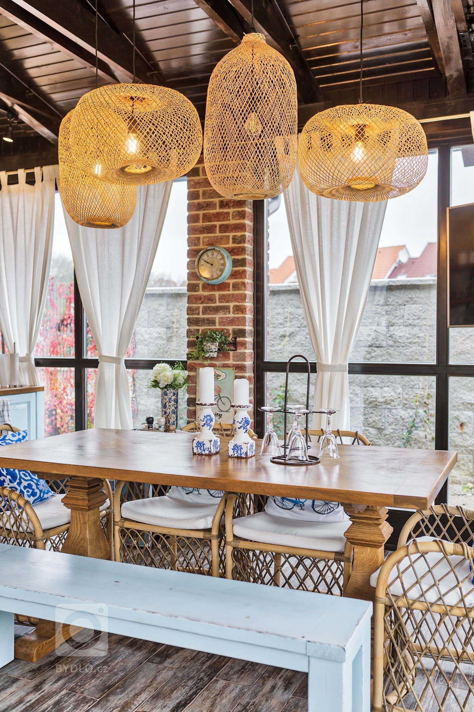 Nový dům ve venkovském stylu s nádechem středomoří