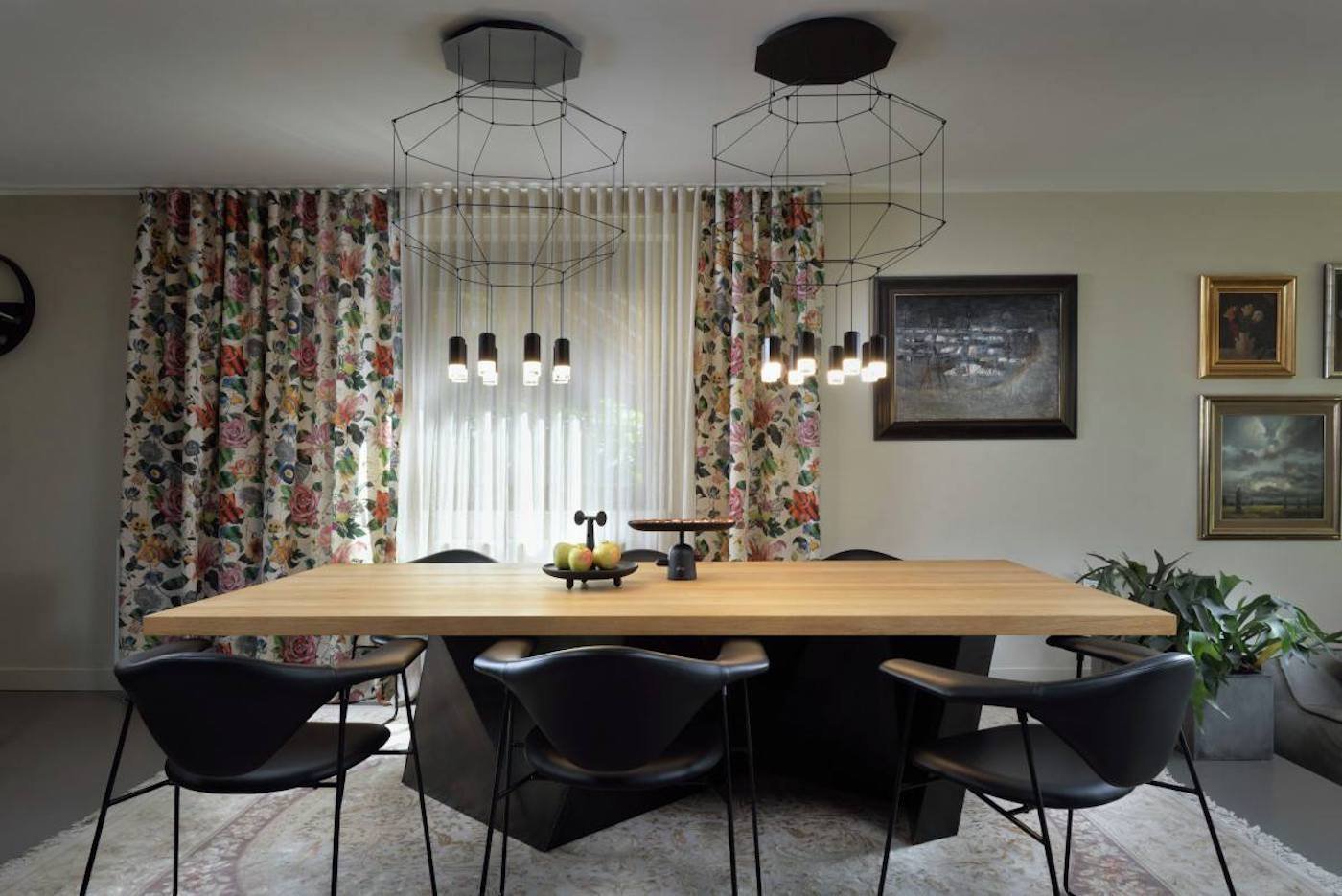 Odvážný eklektický interiér rodinného domu