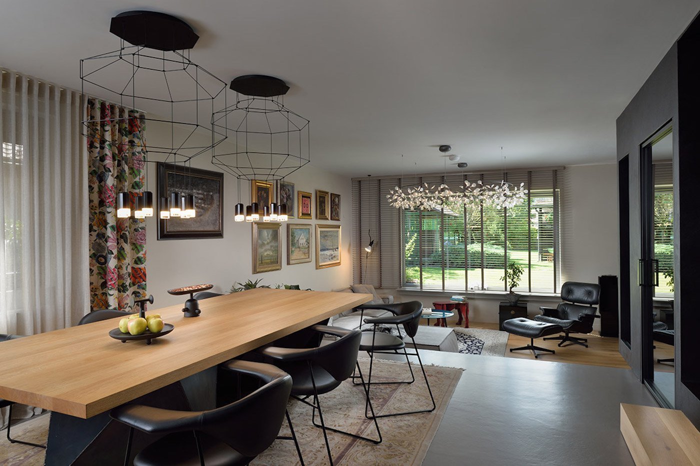 Odvážný eklektický interiér rodinného domu