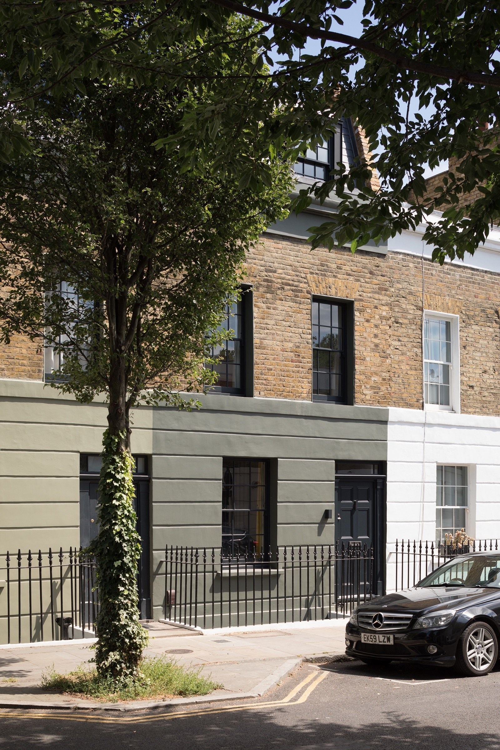 Rekonstrukce řadového domu s přístavbou