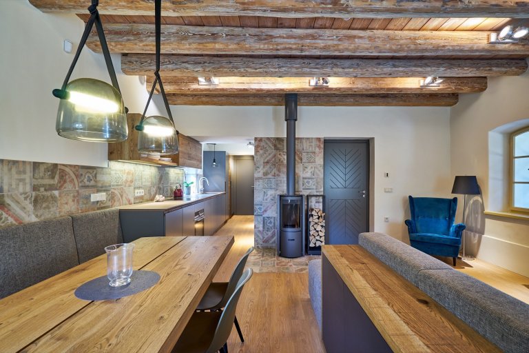 Rekonstrukce staré chalupy v Podkrkonoší