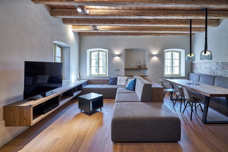 Rekonstrukce staré chalupy v Podkrkonoší