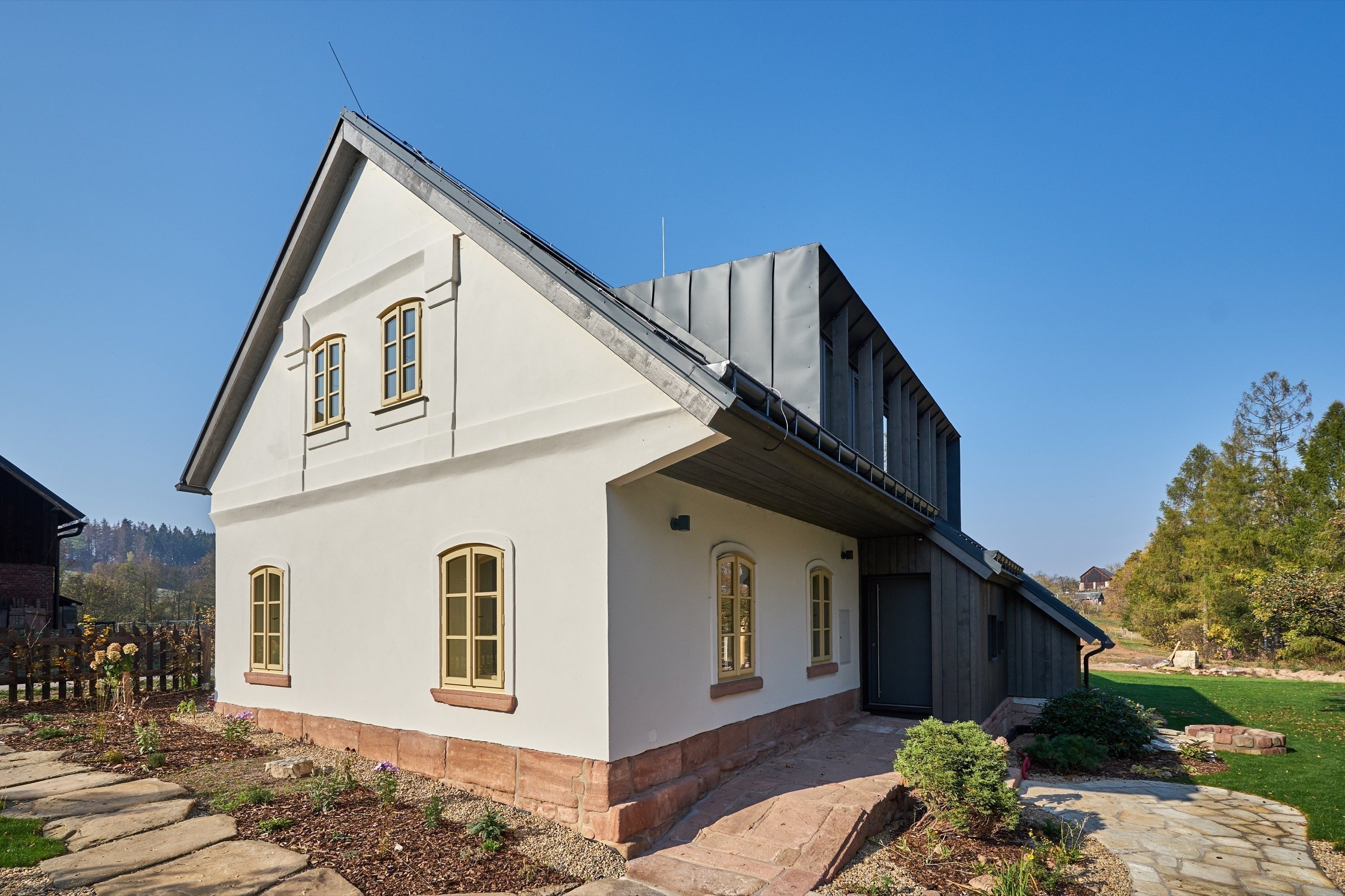 Rekonstrukce staré chalupy v Podkrkonoší