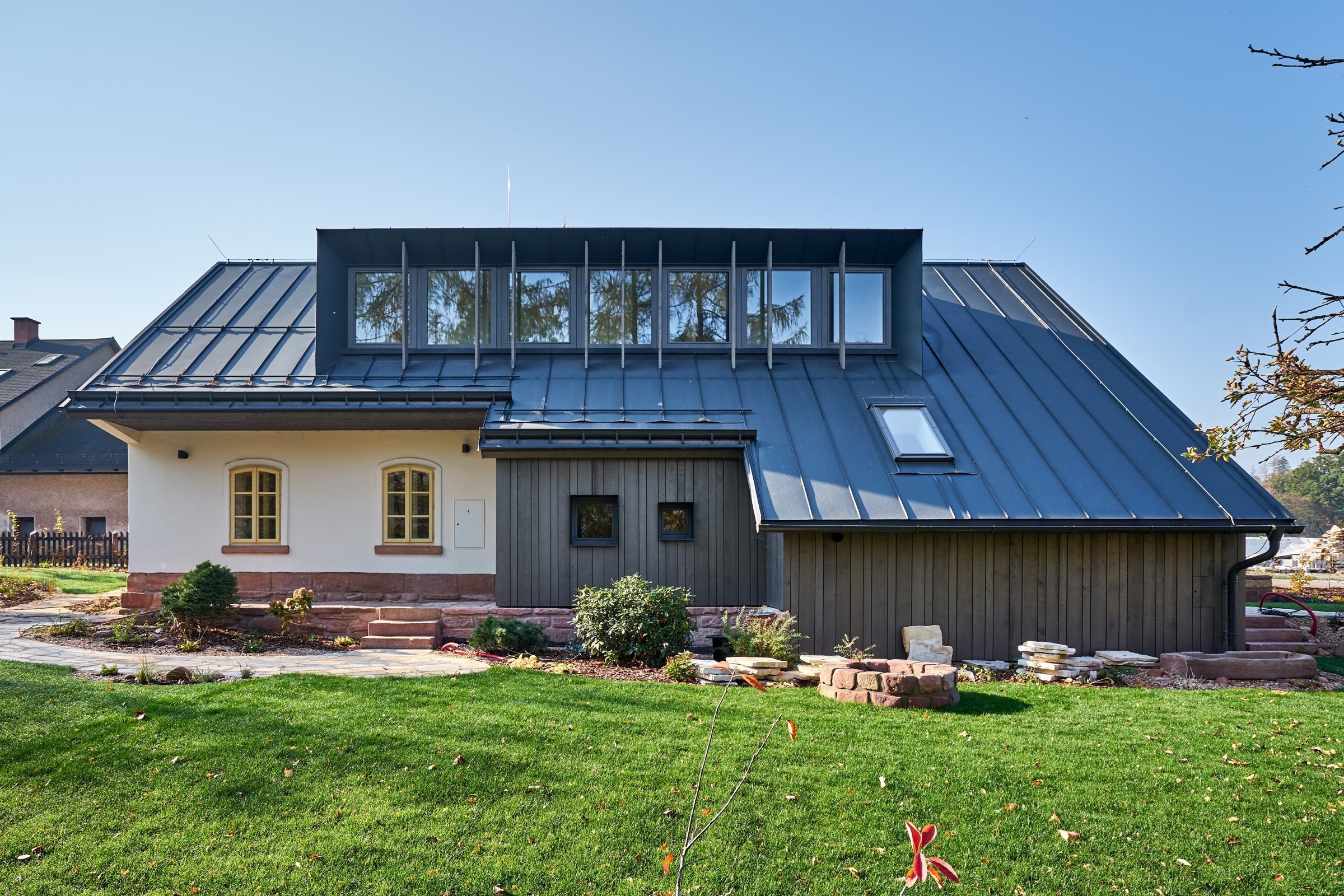 Rekonstrukce staré chalupy v Podkrkonoší