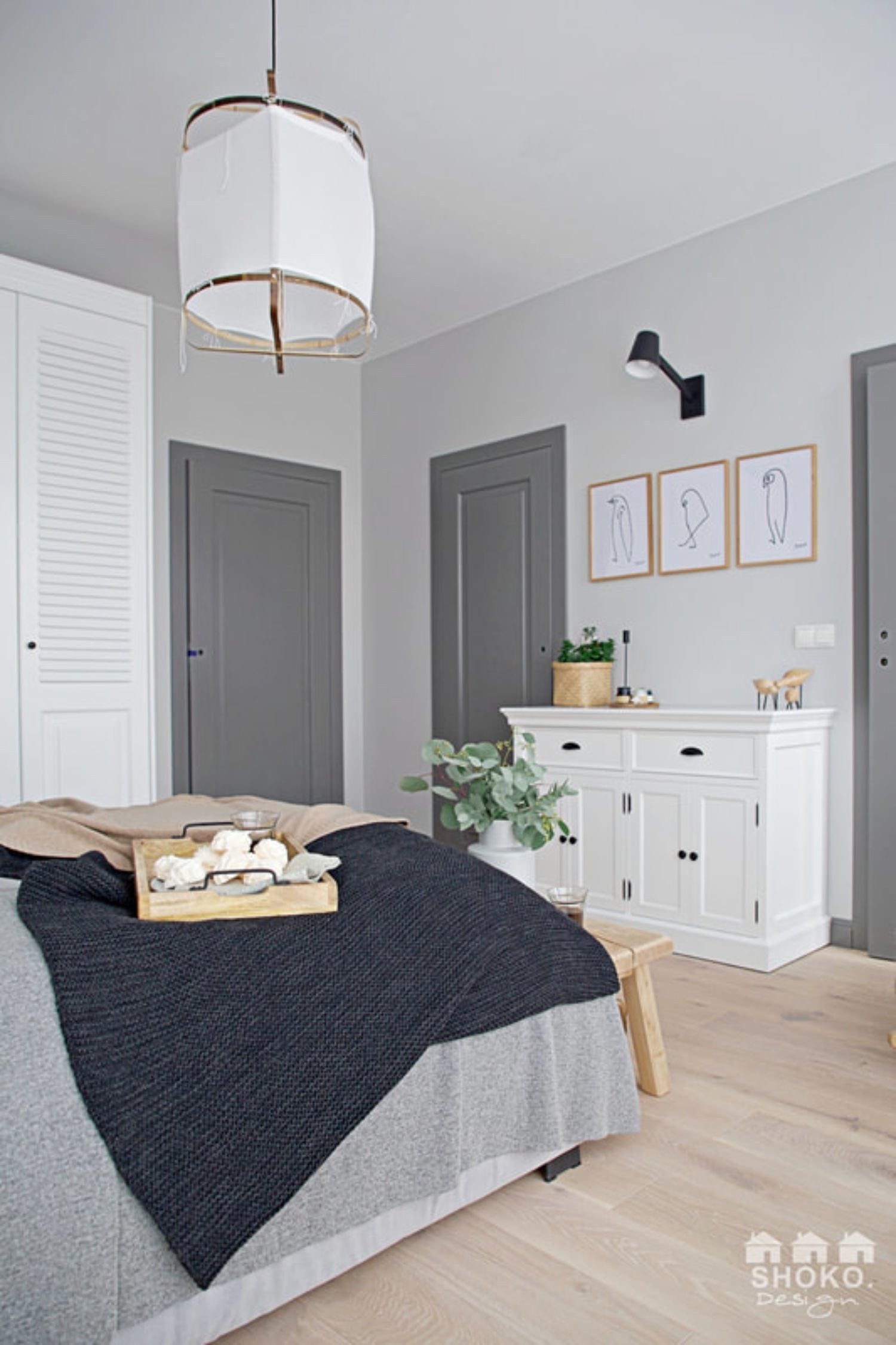 Skandinávský byt s prosklenou stěnou a tipy jak na scandi styl