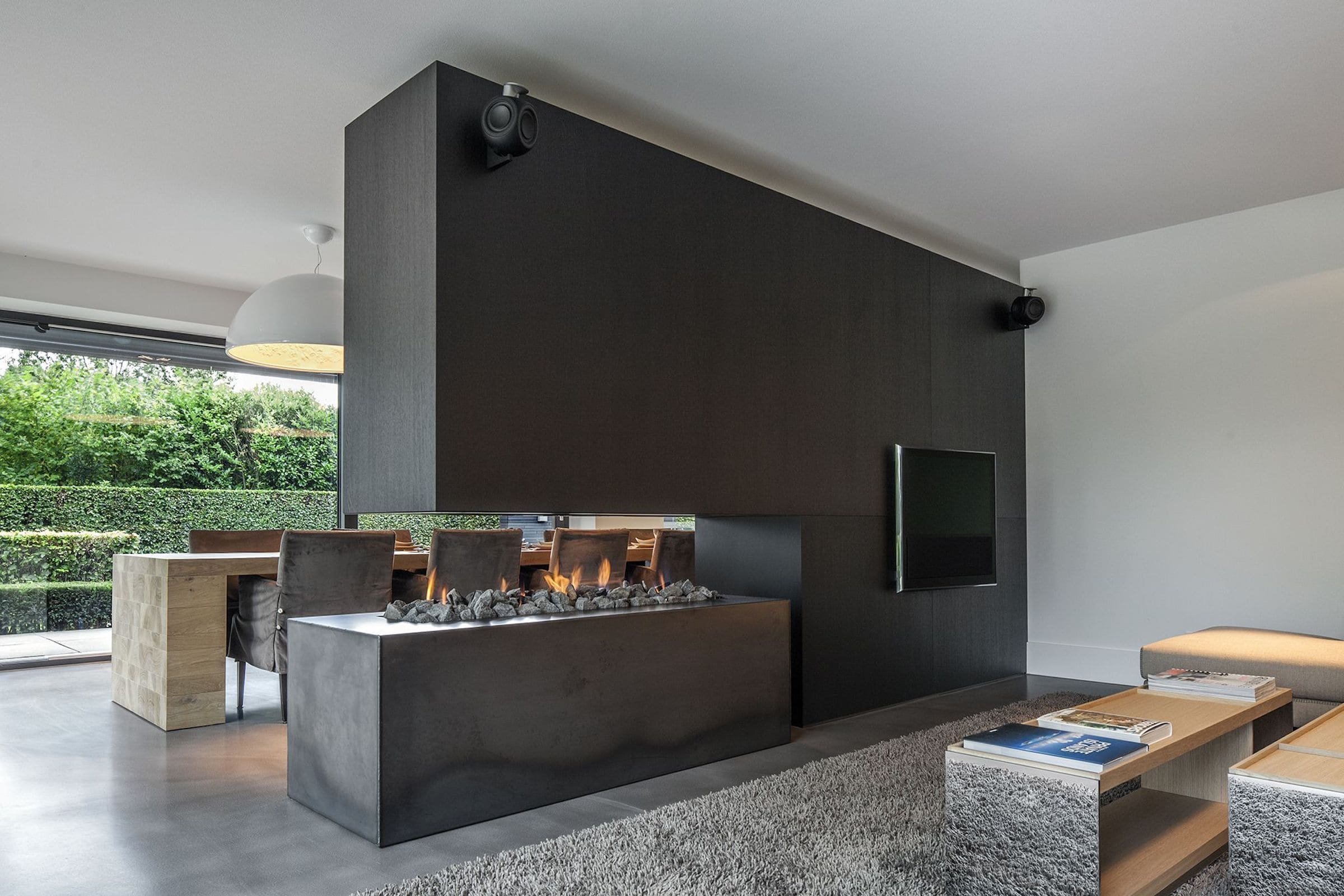 Venkovský dům s minimalistickým interiérem