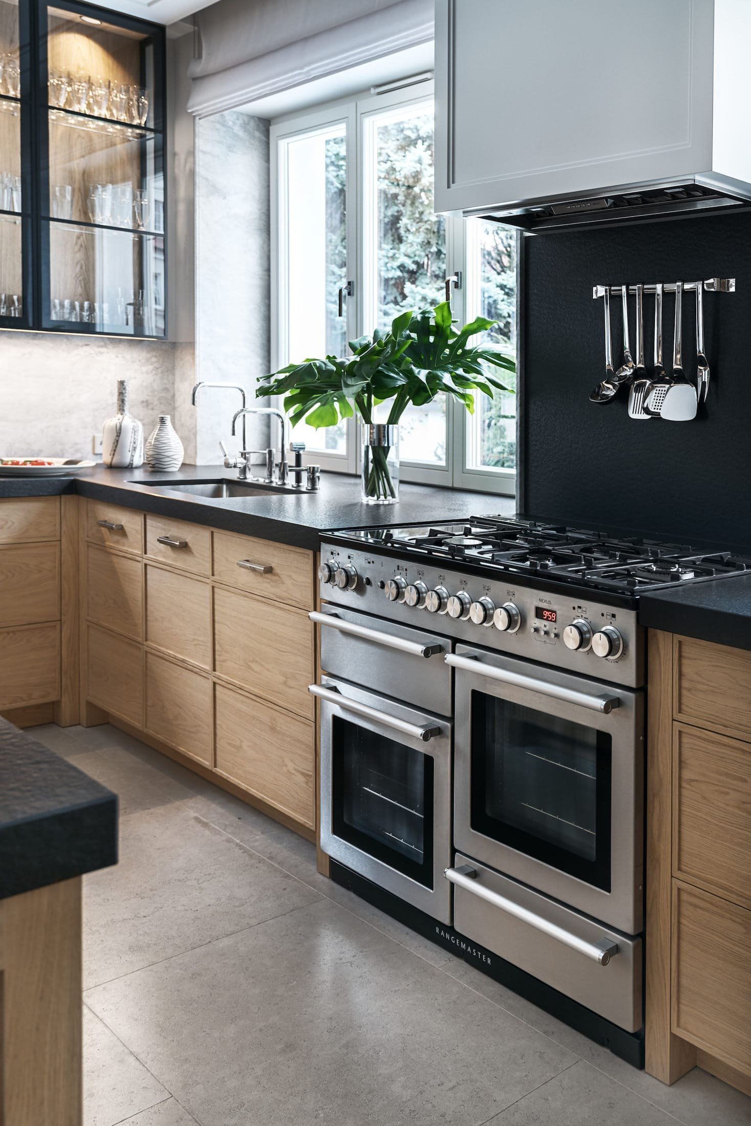 Vila z 30. let v pařížském stylu