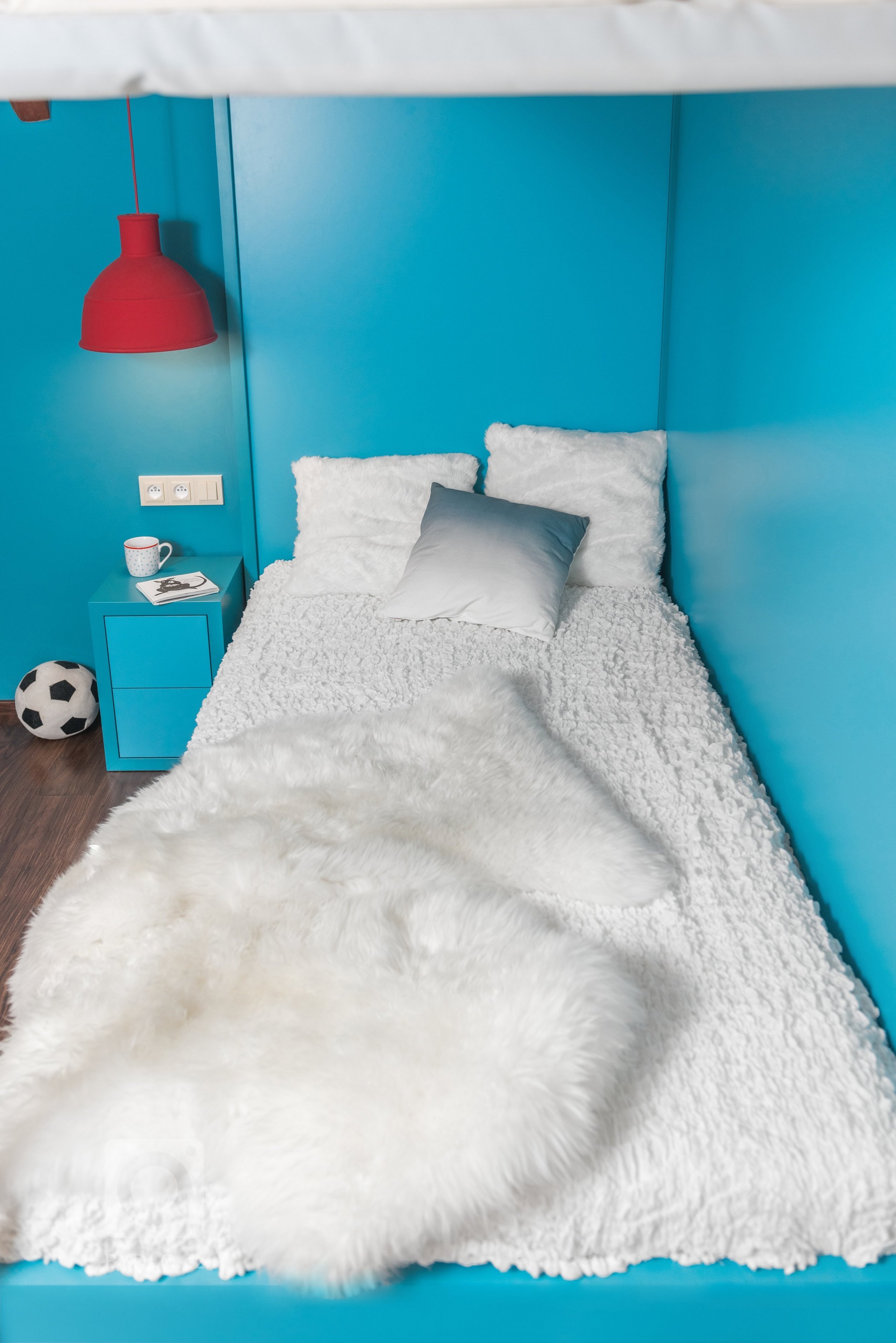 pokoj pro nejmladšího chlapečka - detail postýlky 