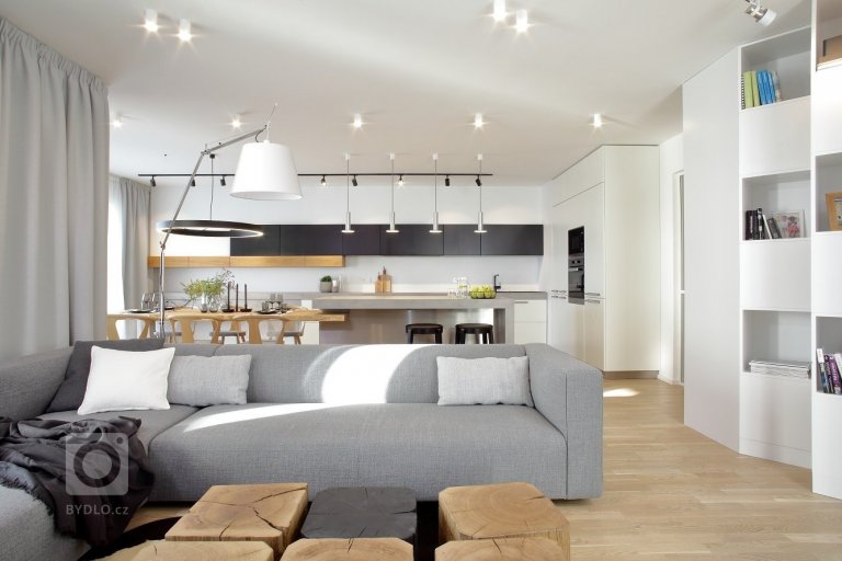 add picture to album