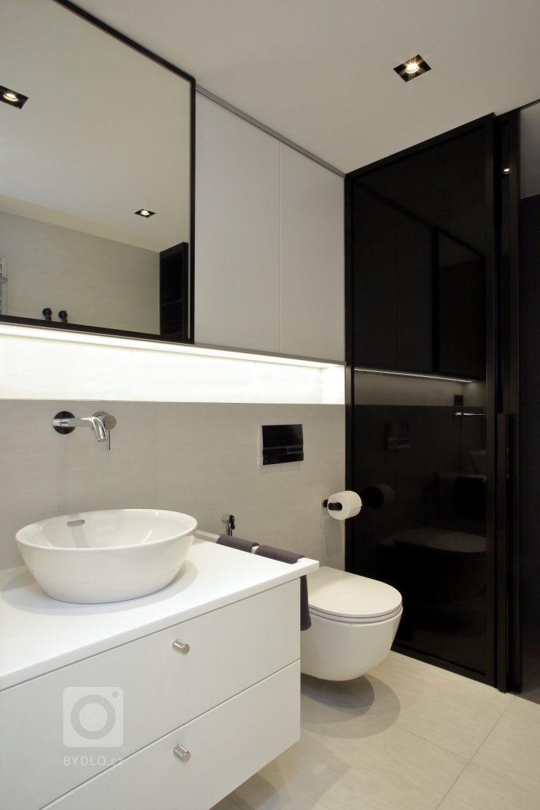 add picture to album