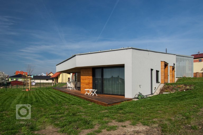 add picture to album