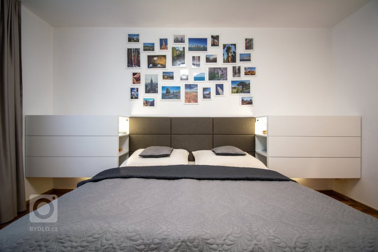 add picture to album