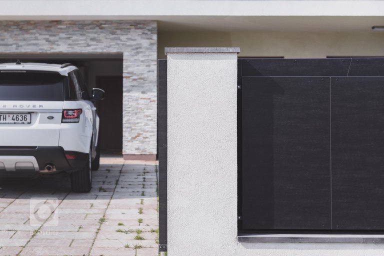 add picture to album