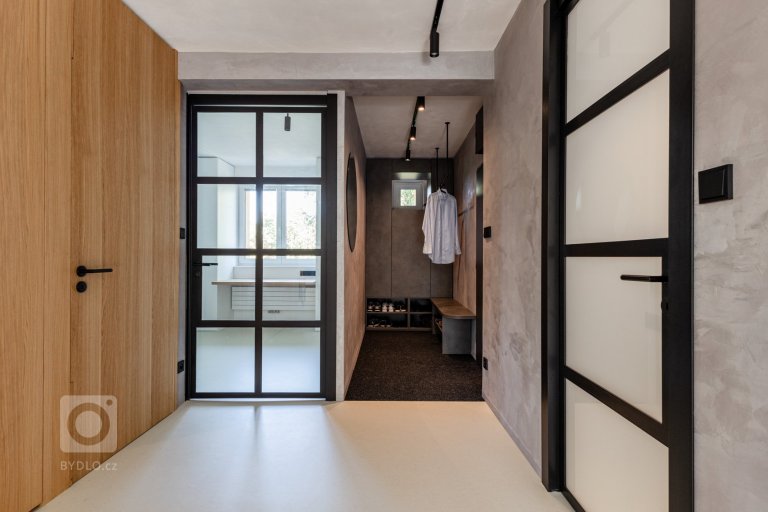 add picture to album