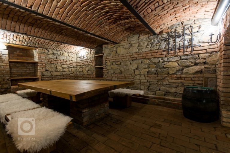 add picture to album