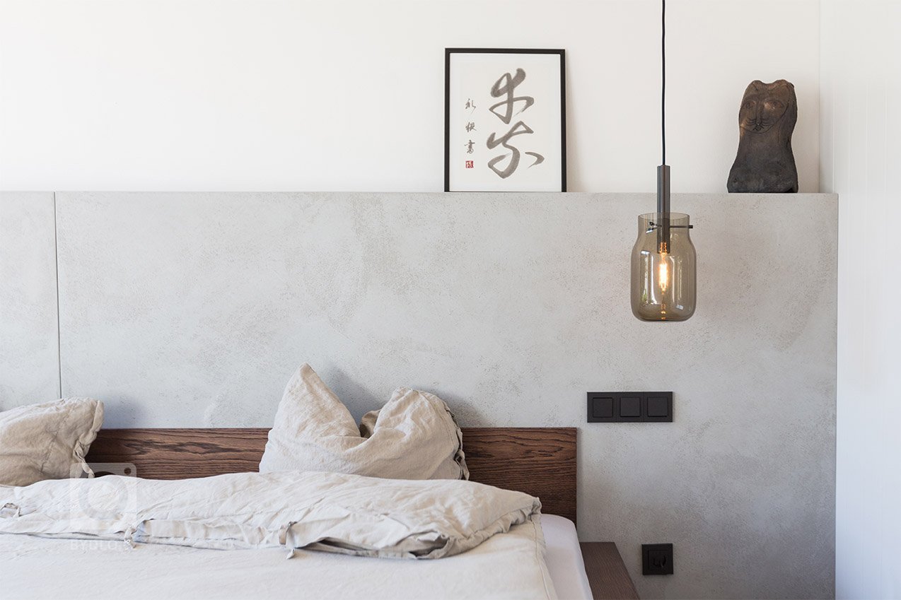 Byt pro mladou rodinu nebylo nutné nijak zásadně rekonstruovat ani dispozičně upravovat. Mohla jsem se soustředit především na hledání materiálů a návrhy…