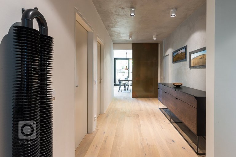 add picture to album