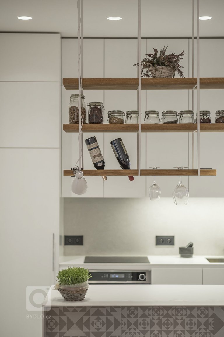 add picture to album